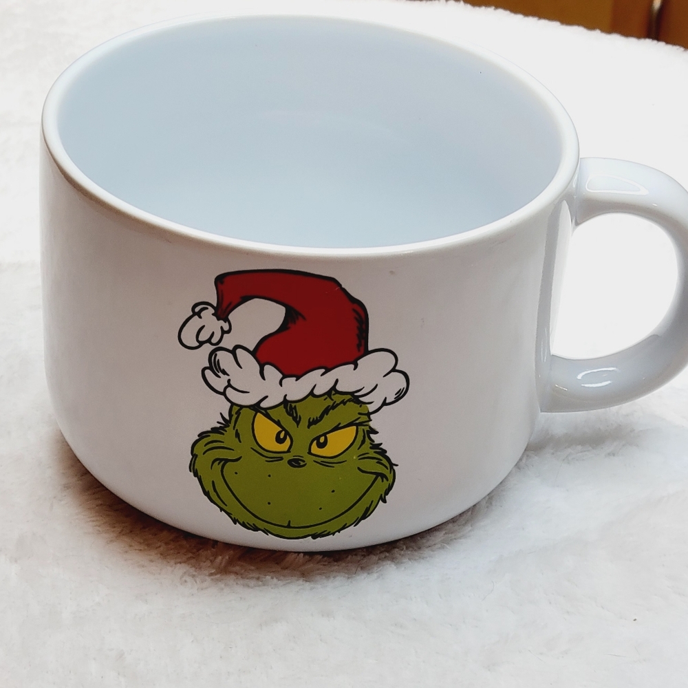 2022 Christmas Grinch mug